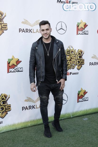  - 0 a meremia 30idolchallenge