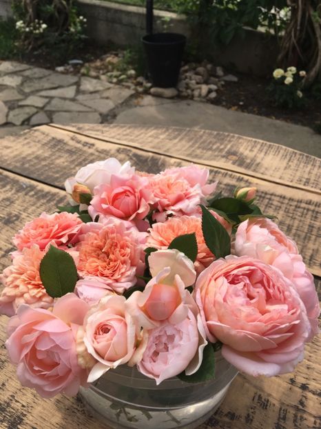  - Trandafiri Buchete