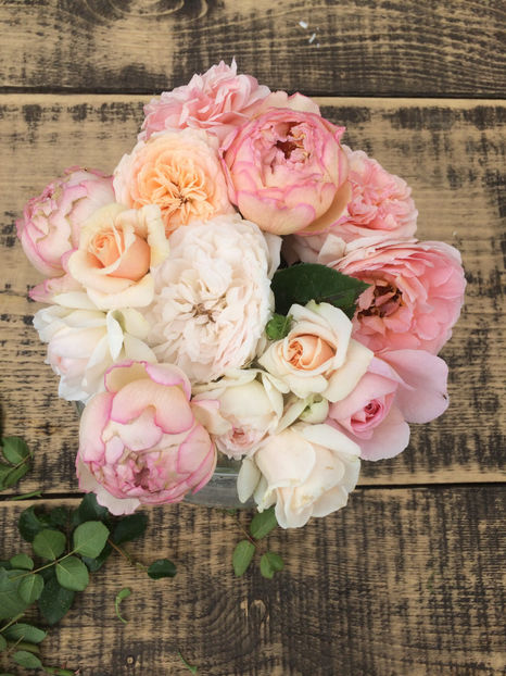  - Trandafiri Buchete