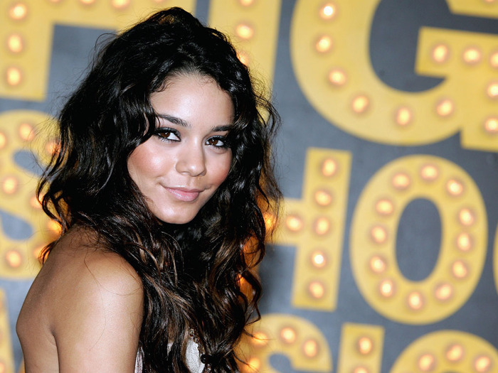 Vanessa Hudgens (57)