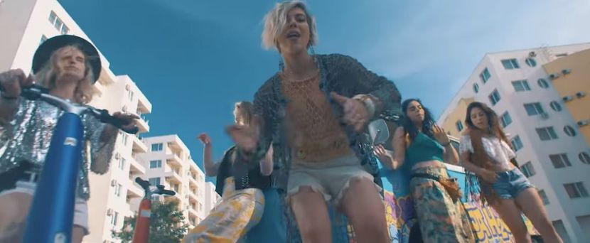 bandicam 2018-06-29 14-20-01-215 - 21a Toate fetele - 2