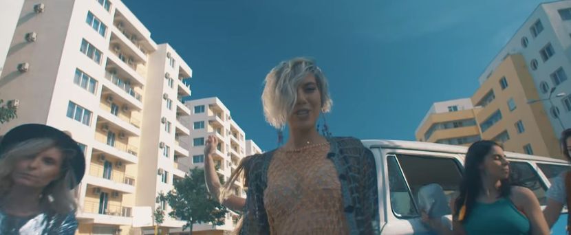 bandicam 2018-06-29 14-20-14-030 - 21a Toate fetele - 2