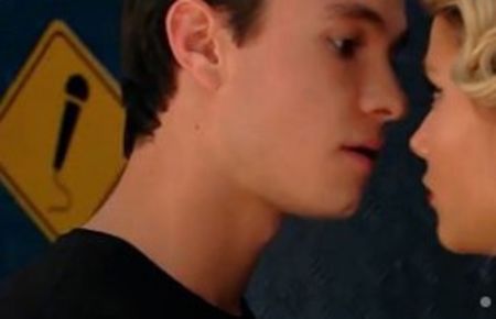 bandicam 2018-06-30 23-20-53-576 - 03 Sim