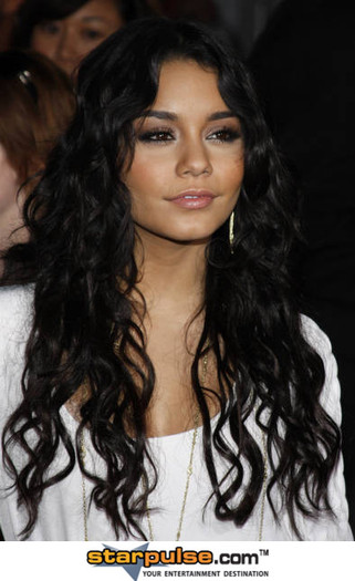 Vanessa Hudgens (119)