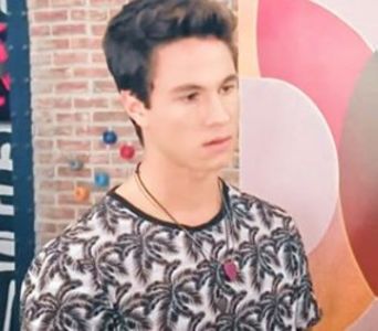 bandicam 2018-07-02 20-23-43-985 - 03 Simon