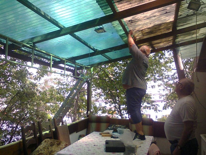 Fotografie4046 - 2018 INLOCUIREA ACOPERISULUI DE LA TERASA MARE