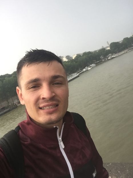  - Parij