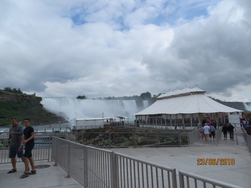  - Canada1_Toronto_ Niagara_ 1000 Islands _Montreal