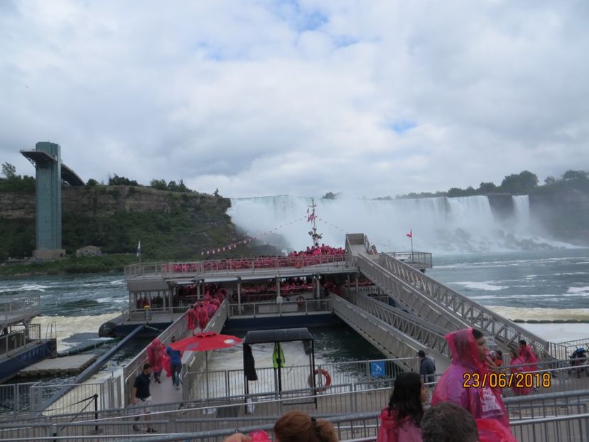  - Canada1_Toronto_ Niagara_ 1000 Islands _Montreal