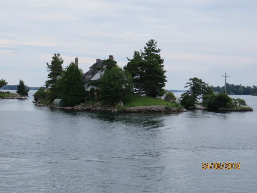  - Canada1_Toronto_ Niagara_ 1000 Islands _Montreal
