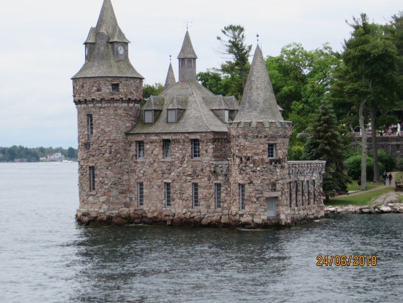  - Canada1_Toronto_ Niagara_ 1000 Islands _Montreal
