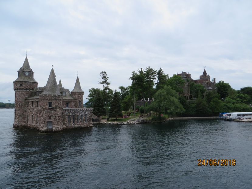 - Canada1_Toronto_ Niagara_ 1000 Islands _Montreal