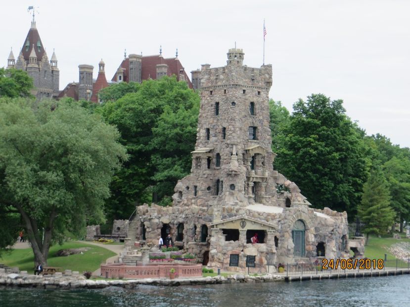  - Canada1_Toronto_ Niagara_ 1000 Islands _Montreal