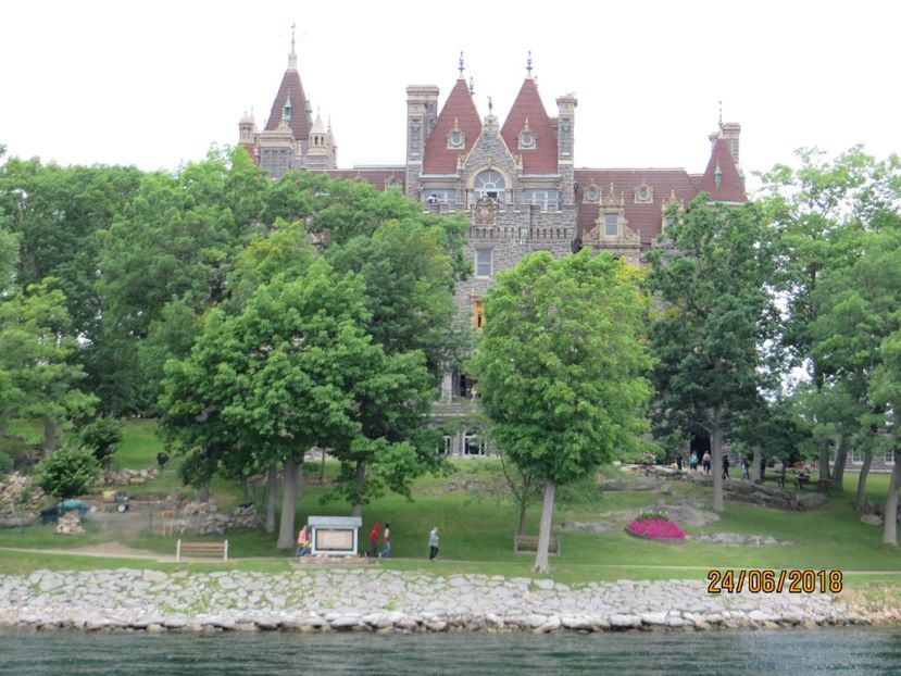  - Canada1_Toronto_ Niagara_ 1000 Islands _Montreal