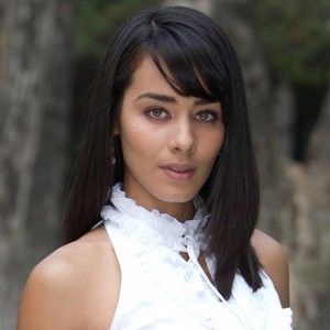 Mara - Esmeralda Pimentel