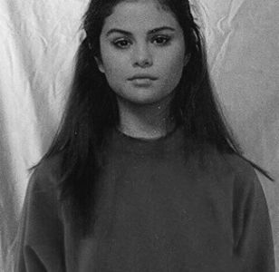  - 01aa Selena - 01