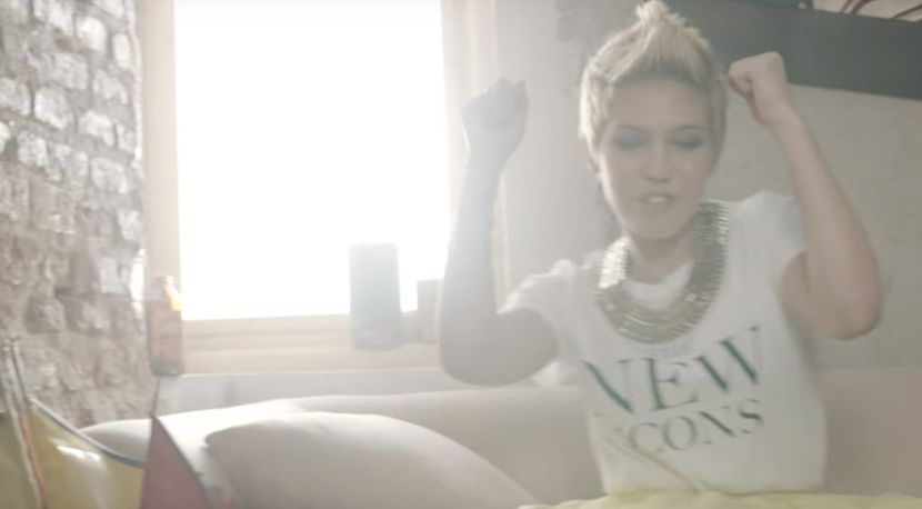 bandicam 2018-07-22 15-54-11-048 - 03 Beautiful Life