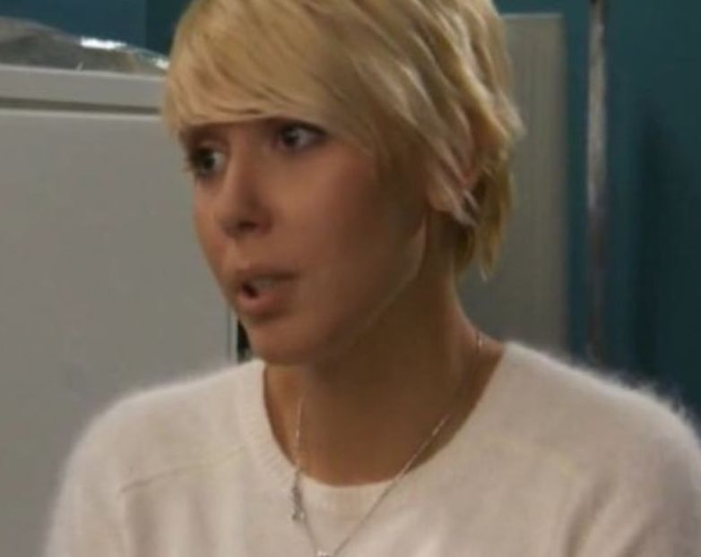 bandicam 2018-07-23 23-23-43-585 - 01 Sara b