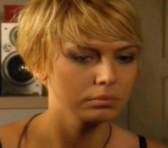 bandicam 2018-07-23 23-35-01-367 - 01 Sara b