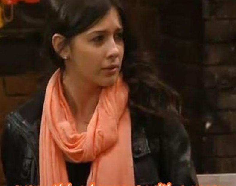 bandicam 2018-07-23 23-43-00-424 - 01 Ioana b