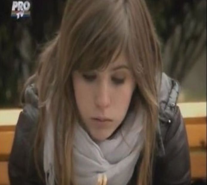 bandicam 2018-07-23 23-51-22-095 - 01 Anca b