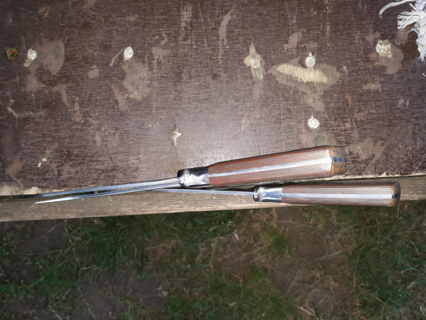  - Cutit pentru injunghiat