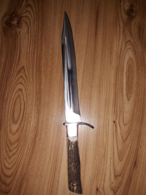  - Cutit pentru injunghiat