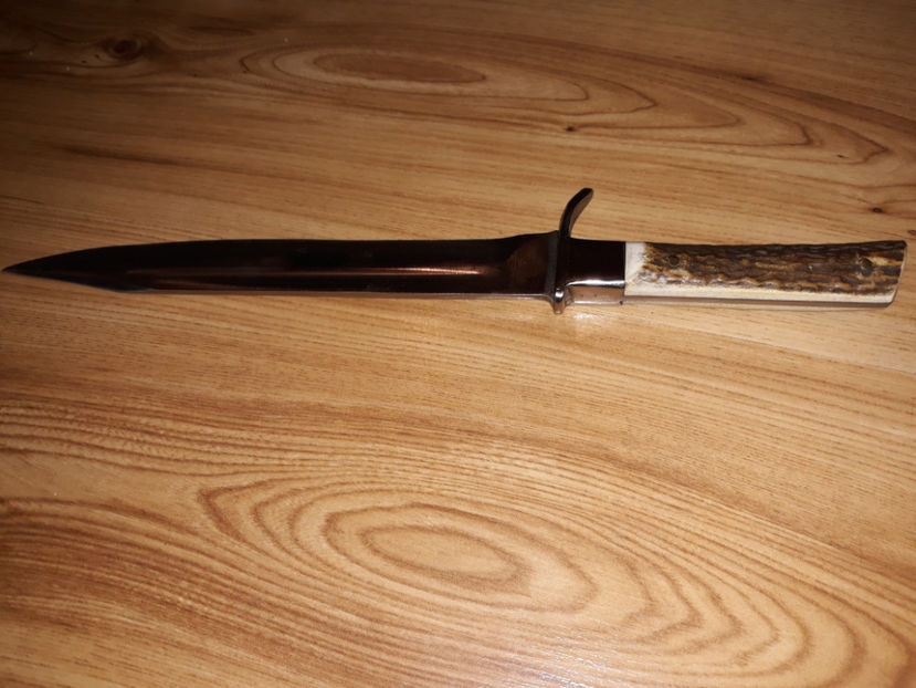  - Cutit pentru injunghiat