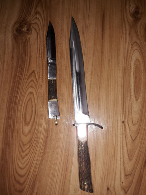  - Cutit pentru injunghiat