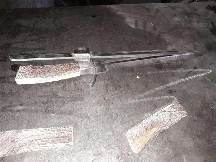  - Cutit pentru injunghiat