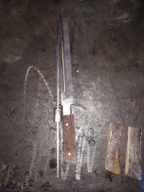  - Cutit pentru injunghiat