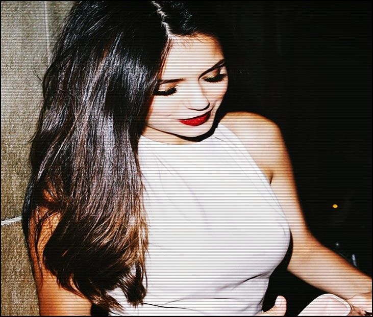 ♡》Mie mi se pare bună doar când îi posedă corpul lui Caroline =)))) - xo - Episode 05 here