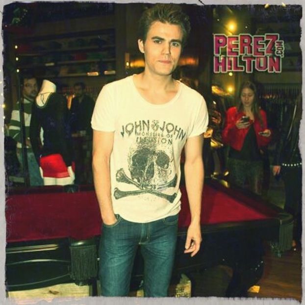 ╬ ﻉ√٥ﺎ; “Dar nu ma prostesc.” Trag de mana brusc si o intorc in bratele mele, iar la scurt timp - xo - Episode 05 here