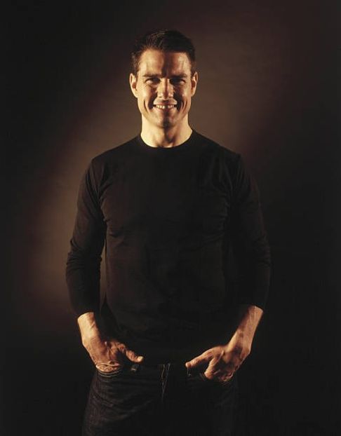 Boxul de aici e genial..Am fost implicat si eu in d-astea.Ba chiar, m-am batut odata cu cel de pe - episodul 52