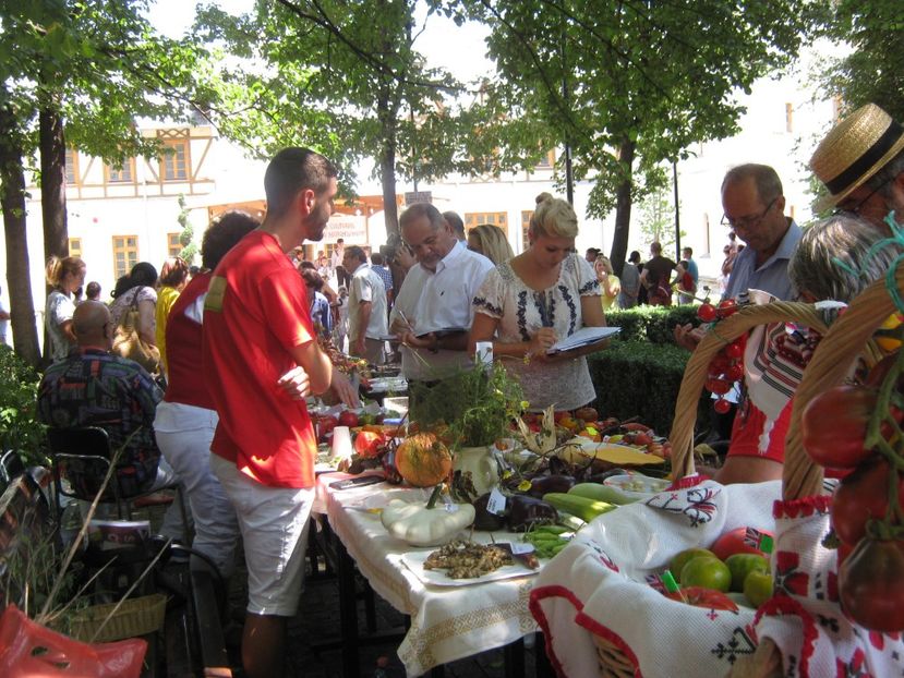  - A - A Festivalul tomatelor si biodiversitatii Buzau - 2018