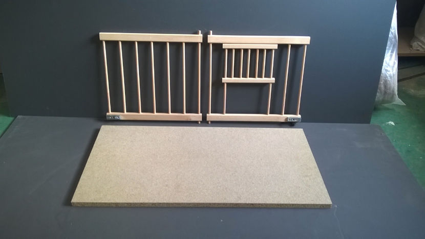 Polita 73,5 pe 36 cm - 10 lei - PLACI PAL 18 mm - 10 lei