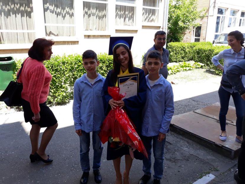  - x - gemenii si fetita mea