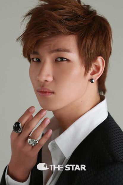 Hai să nu schimbăm subiectul. Ţi-e foame, nu? - The Vampires Ep 040