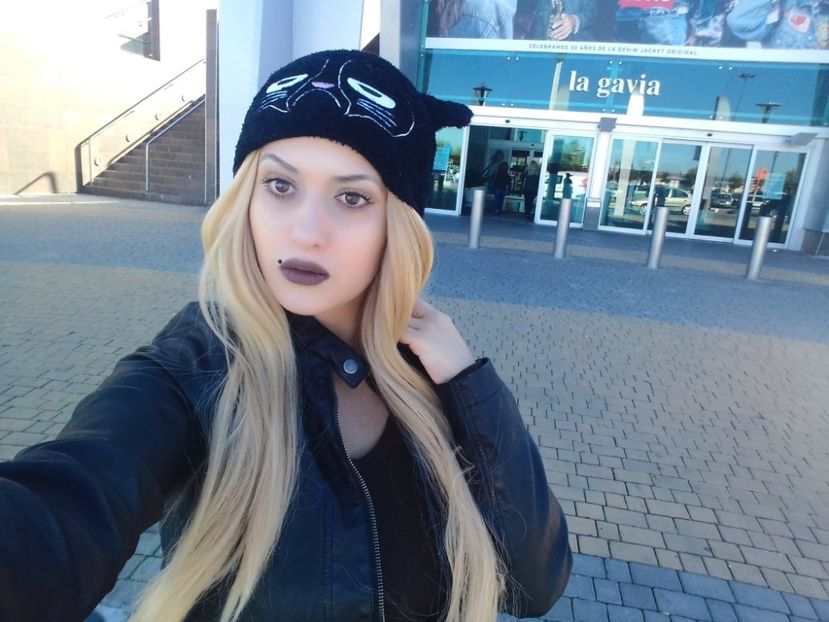 Mioara Sirenă - Mioara Blonde Hair