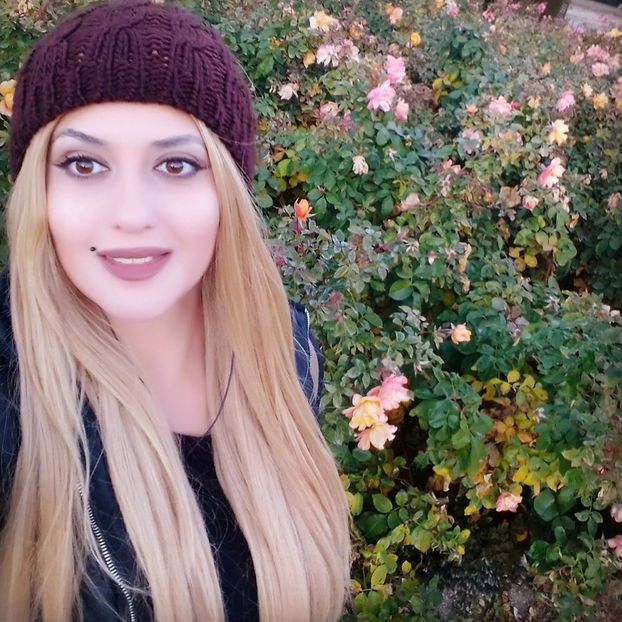 Mioara Sirenă - Mioara Blonde Hair