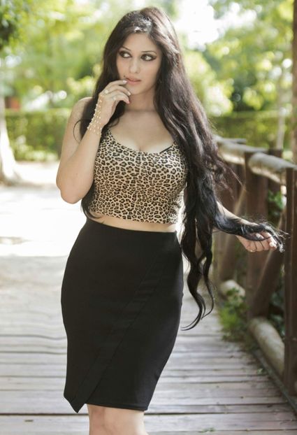 Mioara Sirenă - Mioara Queen