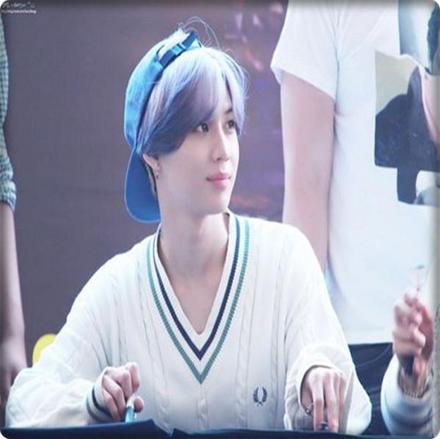 → Pe bune? .. Poate făceau și ele mișto.. doar. [ridică din umeri] În fine, o să văd eu. Am - THSJ - Episodul 04