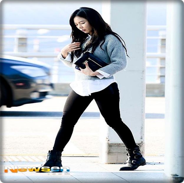 → Mm? Și? Ți se pare ceva ieșit din comun? Fata asta mi-a făcut copilăria un coșmar. Mereu - THSJ - Episodul 04