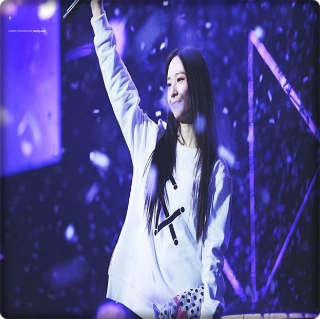 → [intră ridicând ip mâna] MinKiii, you.re with meee :* Sigur o să iei titlul =)) Eu o să fiu - THSJ - Episodul 05