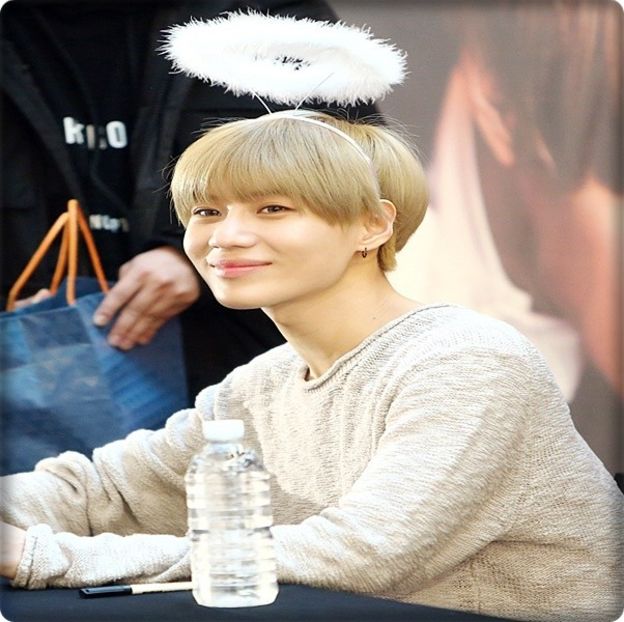 → [se uită ip. la Momo] Bine :3 :) [șoptește spre MinKi] Bro, de ce am nimerit invers? =)) - THSJ - Episodul 05