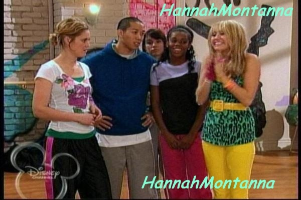 19 - Hannah Montana 3 Episodul Papas Got a Brand New Friend