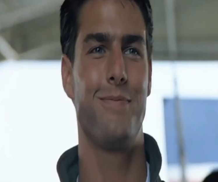 *ii face masaj la picioare LA CE V-ATI GANDIT PR;;VERSELOR?* Of..ti-am zis sa-ti dai tocurile jos - episodul 56