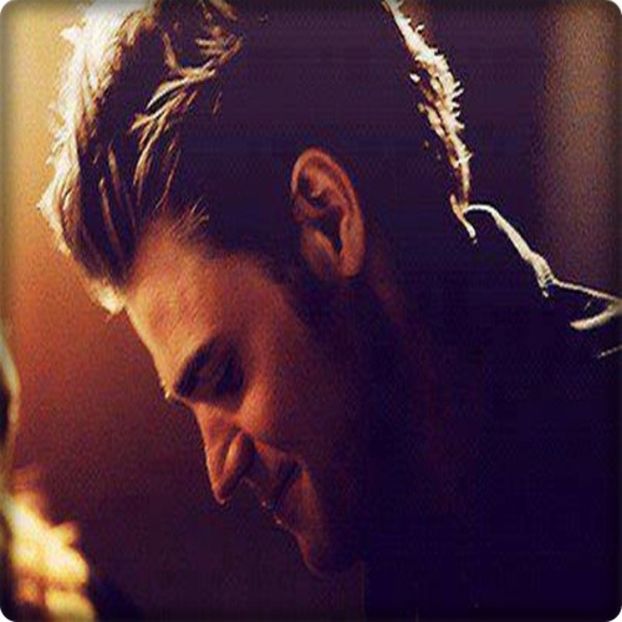 *fura subtil doua chifle si se aseaza la barbut* - episodul 57