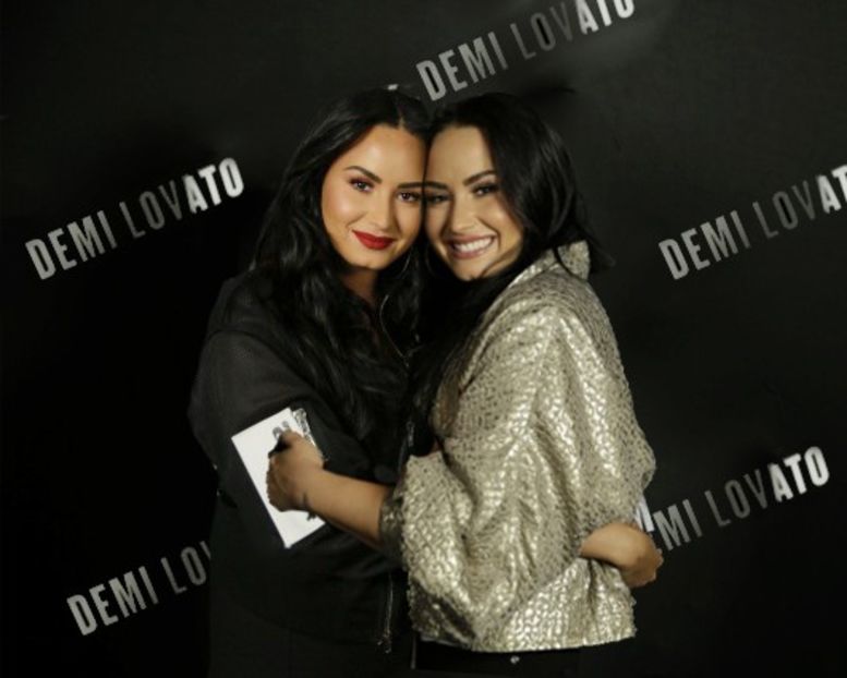  - Demi twins