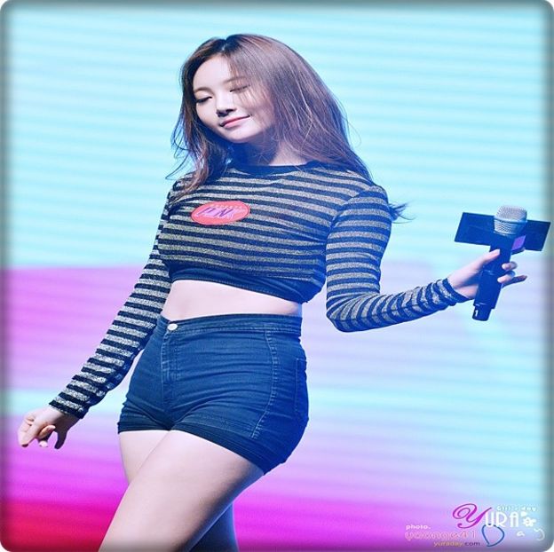 → Da.. am ceva treabă mâine dimineață și vreau să mă odihnesc măcar câteva ore. - THSJ - Episodul 06